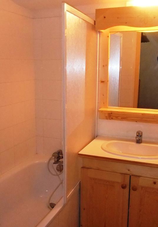 Odalys Chalet Alpina Tignes Room photo