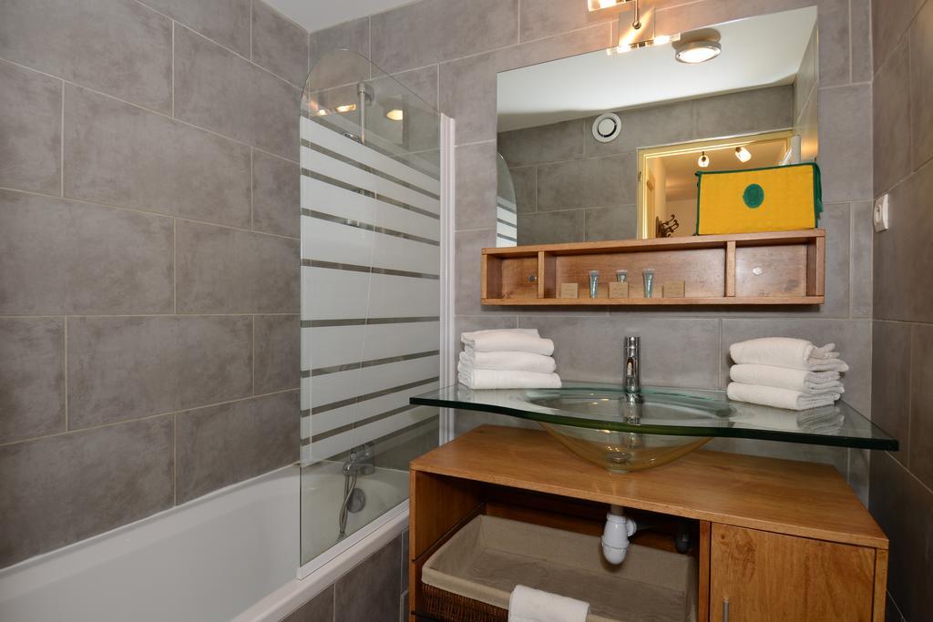 Odalys Chalet Alpina Tignes Room photo
